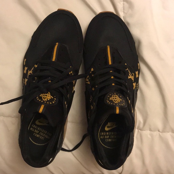 louis vuitton huaraches supreme